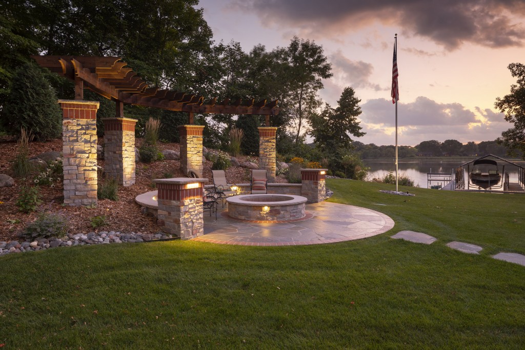 L&R Suburban Landscaping Twin Cities Residential & Commercial Landscaping