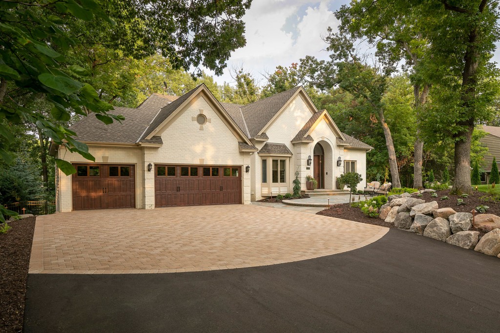 L&R Suburban Landscaping Twin Cities Residential & Commercial Landscaping