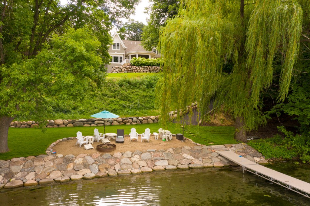 L&R Suburban Landscaping Twin Cities Residential & Commercial Landscaping