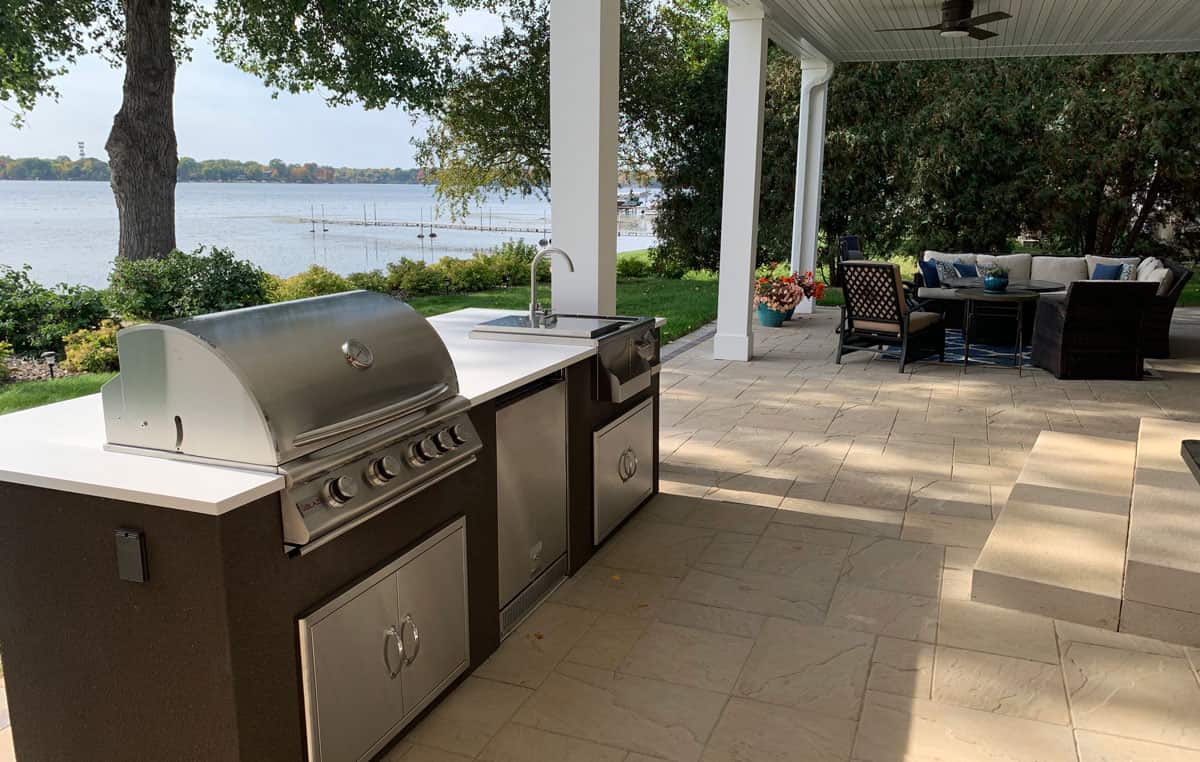 home-page-patio-grill